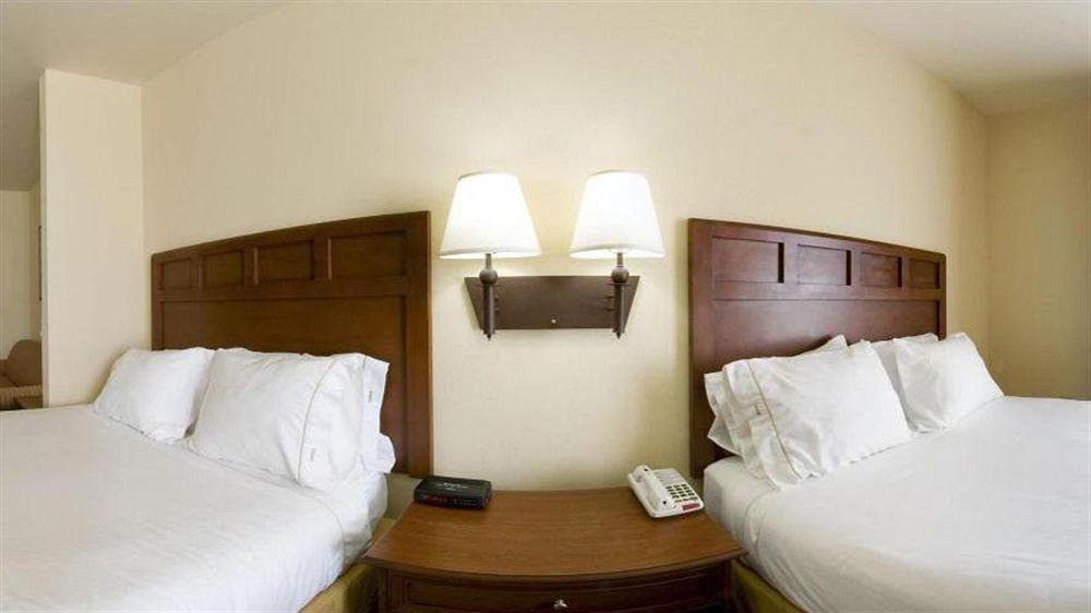 Holiday Inn Express Hotel & Suites Levelland By Ihg Buitenkant foto